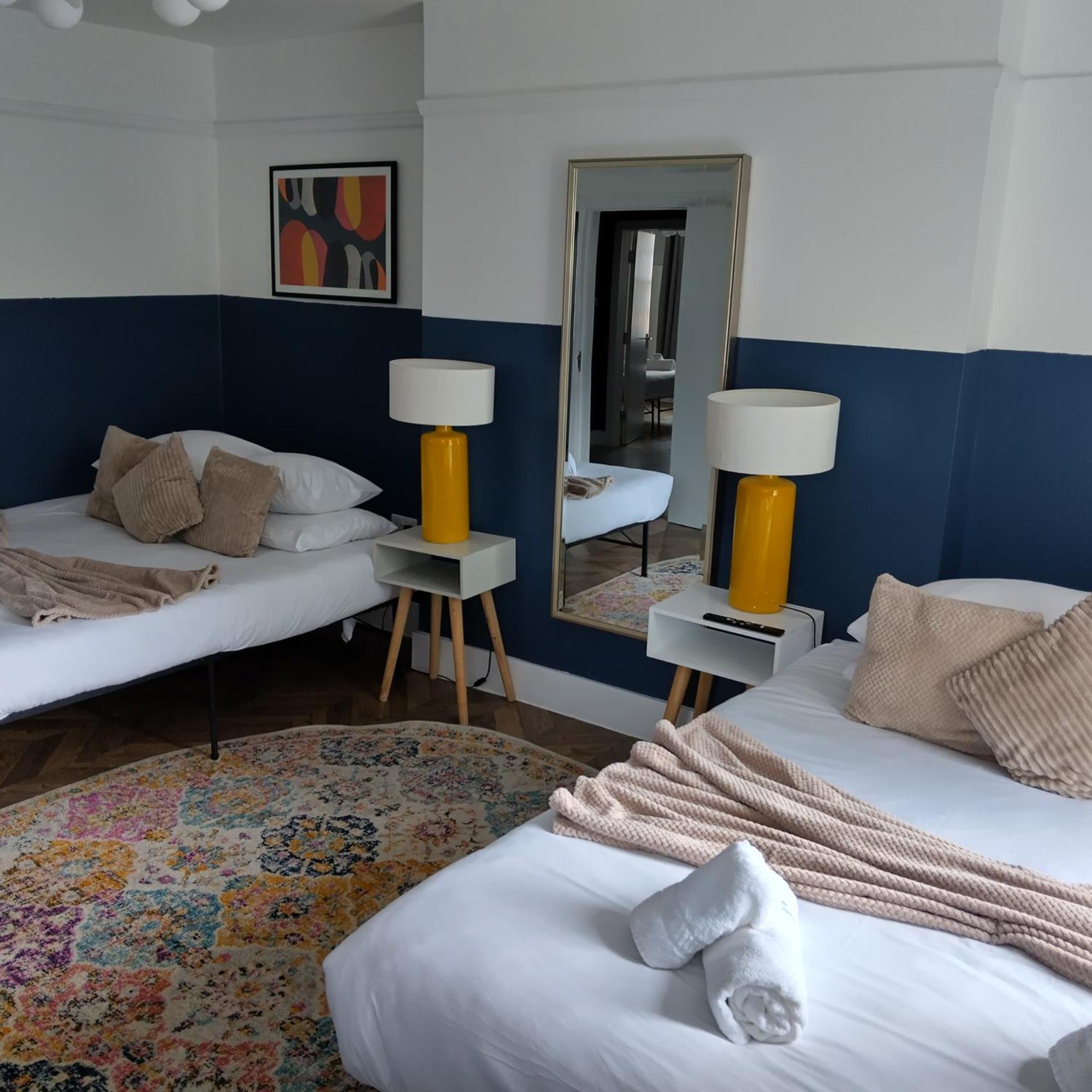 Appartamento Spacious 5-bedroom, 4-bathroom In Central Zone 1