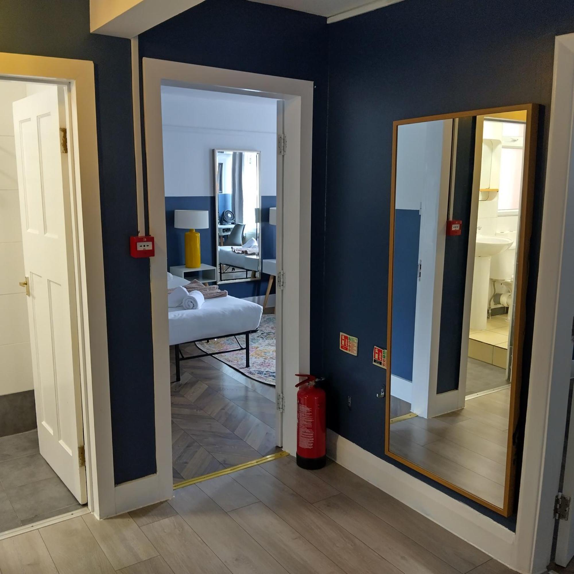 Appartamento Spacious 5-bedroom, 4-bathroom In Central Zone 1