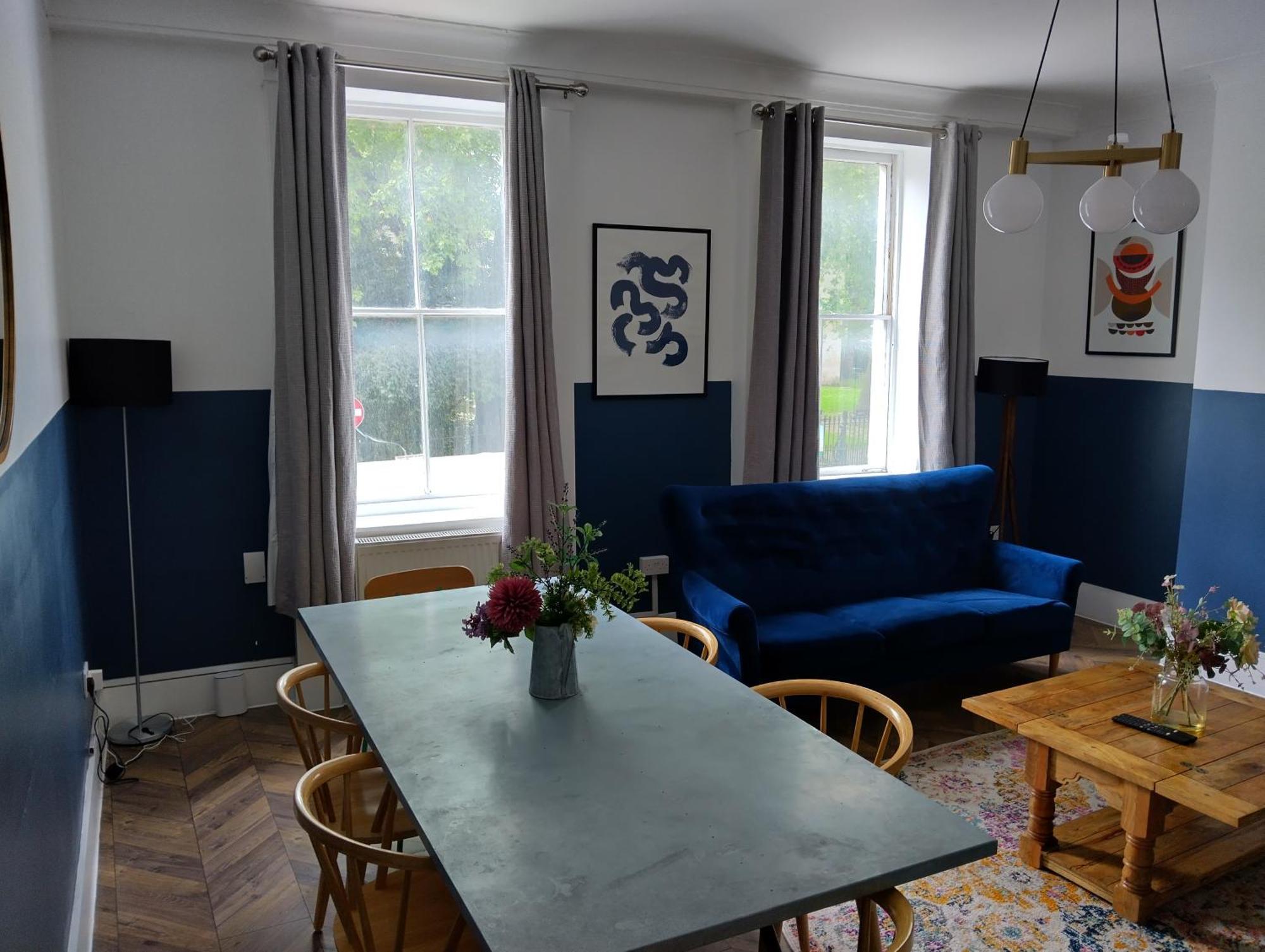 Apartament Spacious 5-bedroom, 4-bathroom In Central Zone 1 *