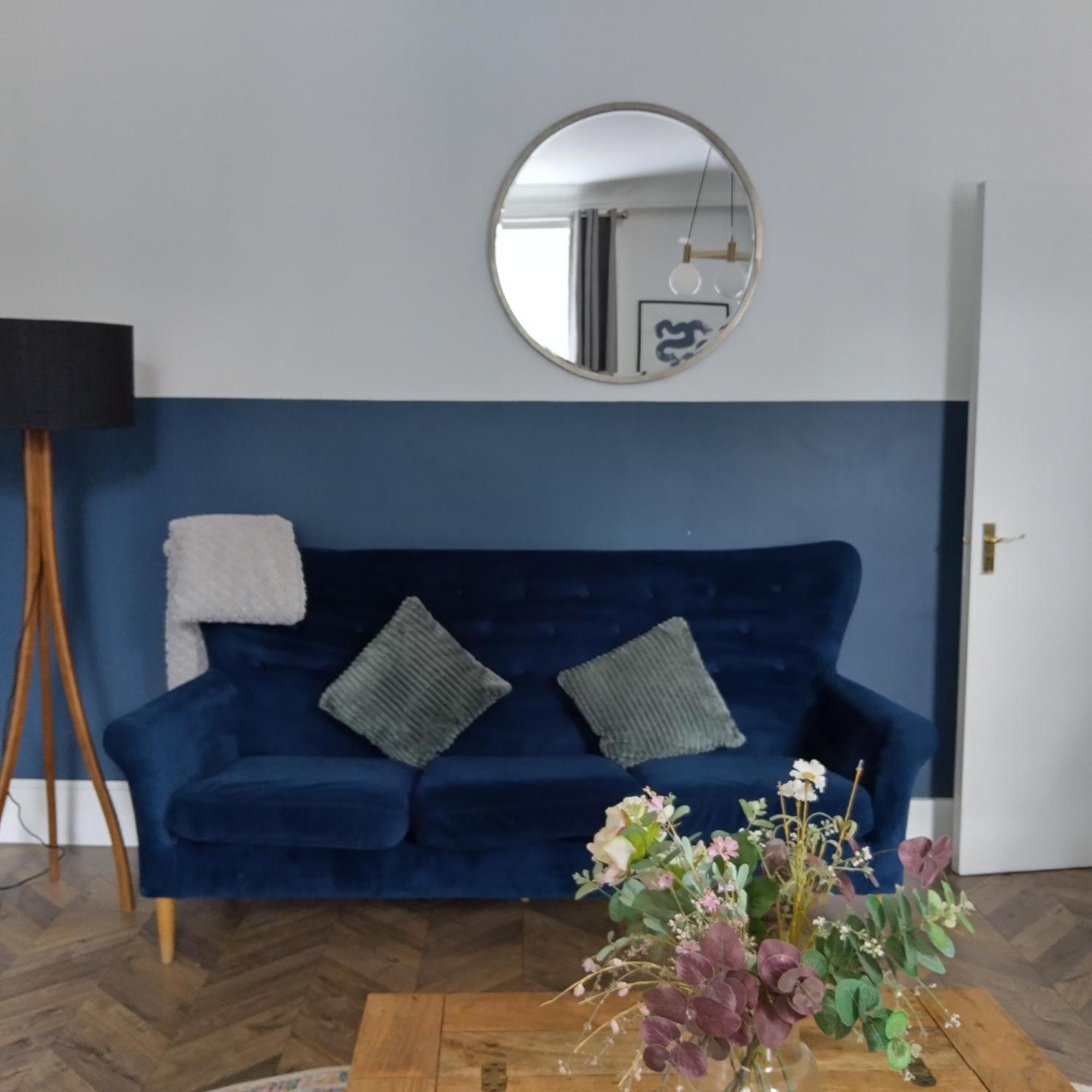 Spacious 5-bedroom, 4-bathroom In Central Zone 1 Londra