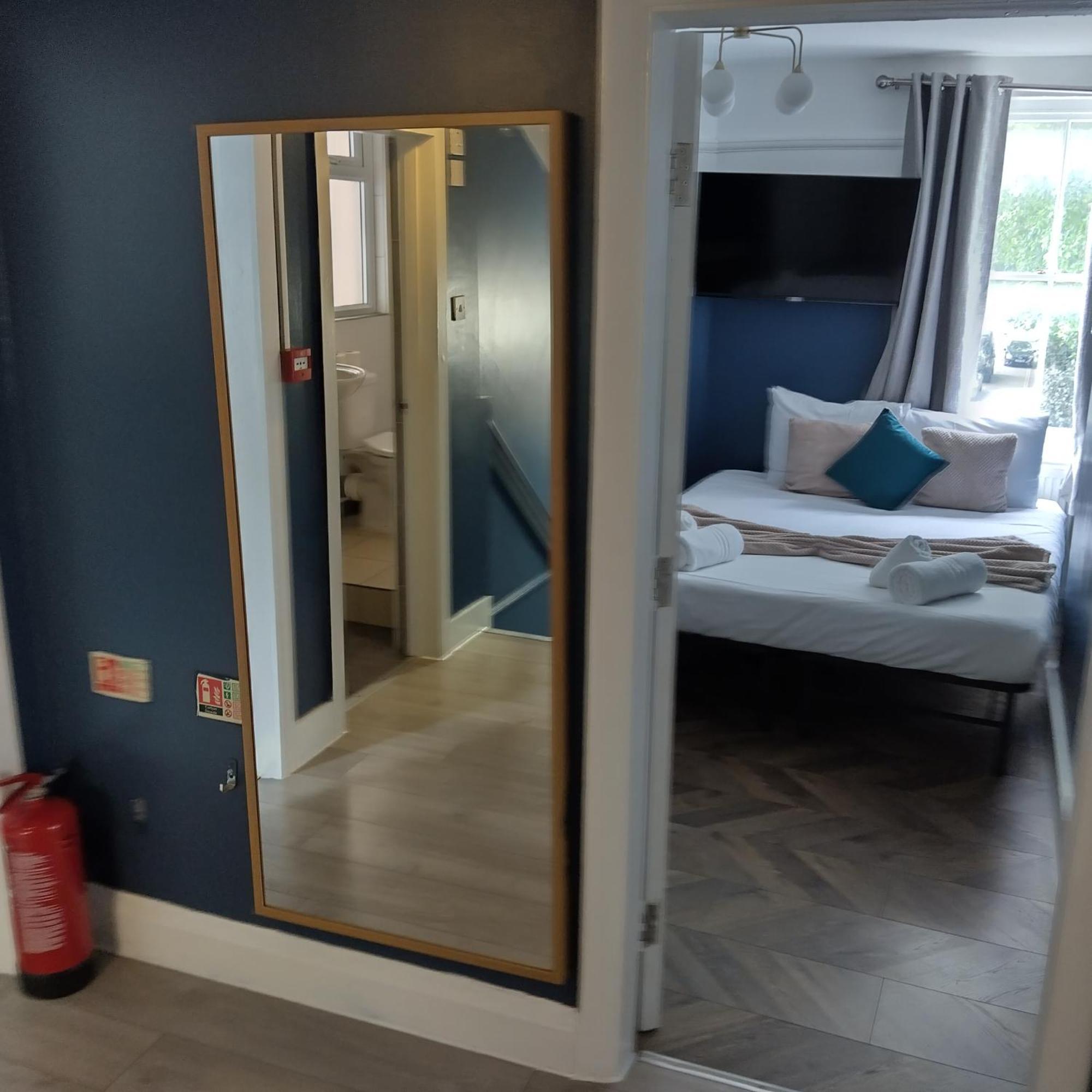 Appartamento Spacious 5-bedroom, 4-bathroom In Central Zone 1