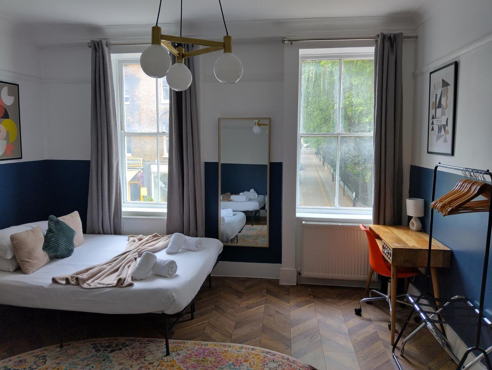 Spacious 5-bedroom, 4-bathroom In Central Zone 1 Appartamento *