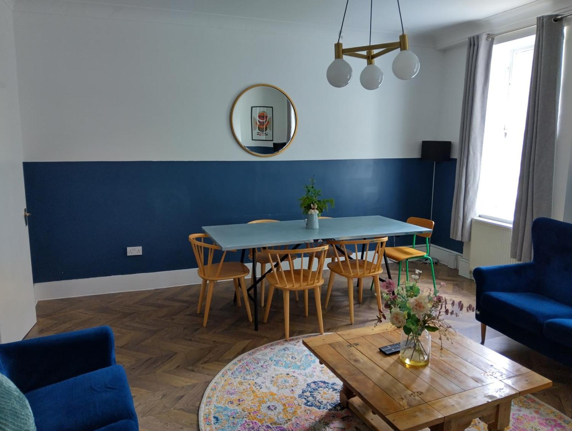 Spacious 5-bedroom, 4-bathroom In Central Zone 1